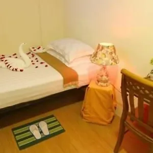 https://shwe-htee-guest-house.yangonhotels.org